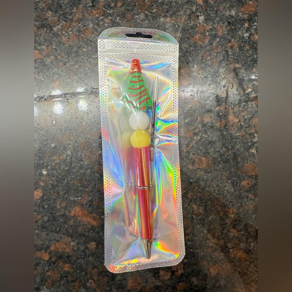Festive Christmas Tree Pen
